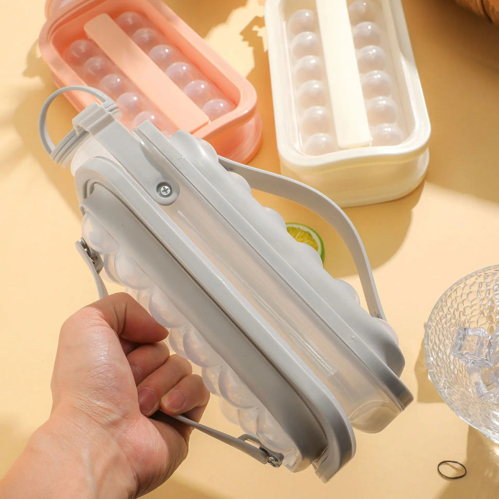 Ice Cube  Bottle (1.4 L) – Built-in Ice Mold