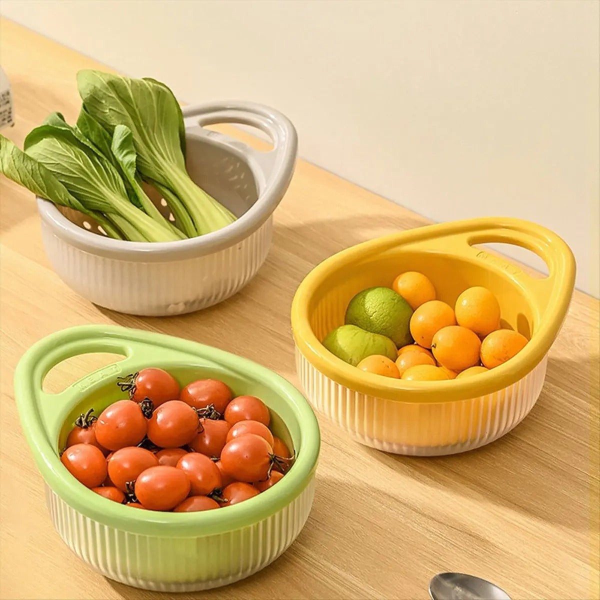 Plastic Drain Basket Colander with Handle – Fruit & Vegetable Strainer