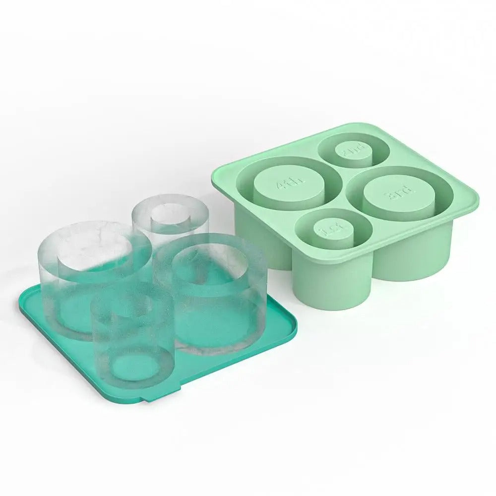 Silicone Ice Cube Tray with Lid – Large Ice Grid Mold for Drinks (4-Cavity)